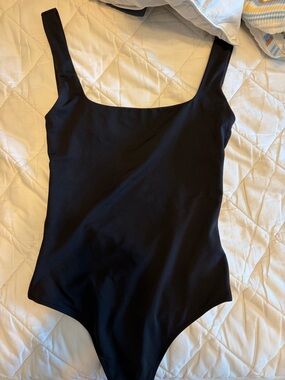 Aritzia contour cutout bodysuit